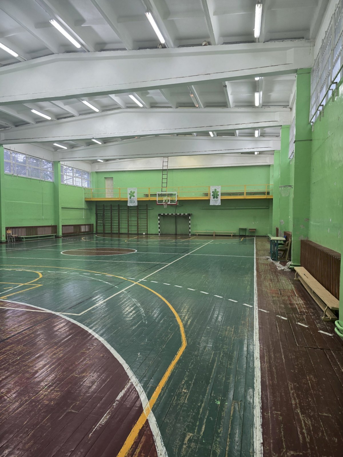 Pasirašyta sutartis dėl Skaudvilės gimnazijos sporto salės kapitalinio remonto darbų