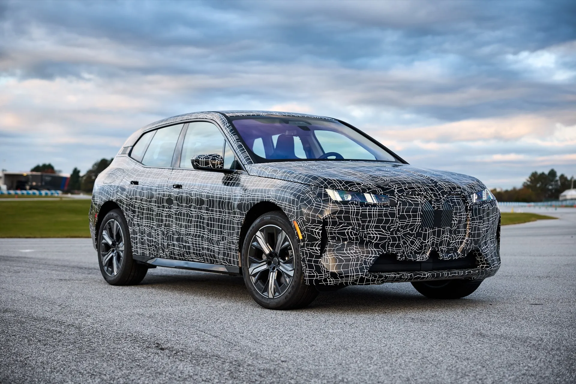 2026 m. BMW iX sujungia Neue Klasse EV srovę