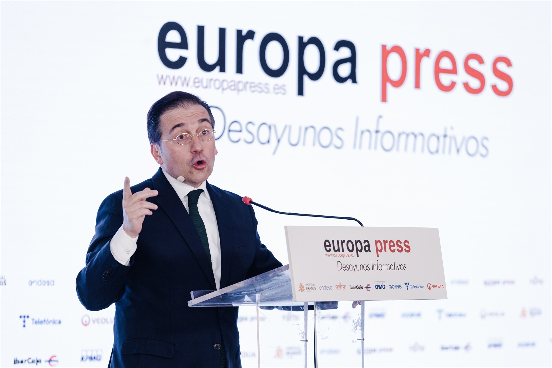 Ispanija: ES turi „ryžtą“ ir „įrankius“, kad „apsisaugotų“ nuo Trumpo tarifų