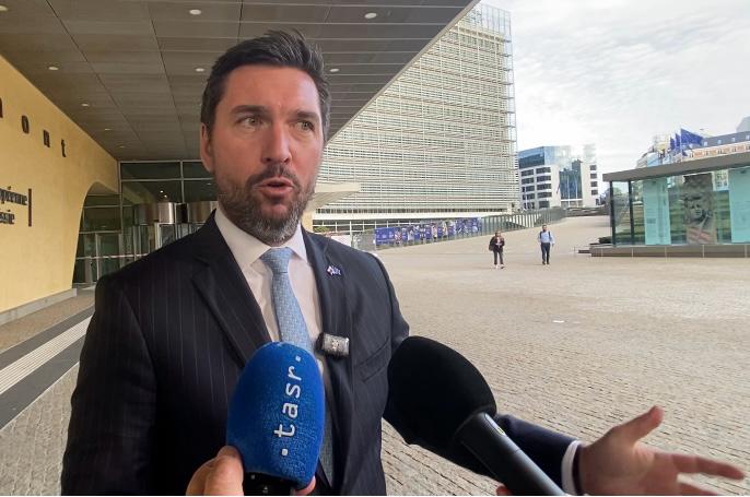 R. Takáčas: Slovakija įtikina EB, kad ji turi problemų dėl Ukrainos žemės ūkio prekių importo